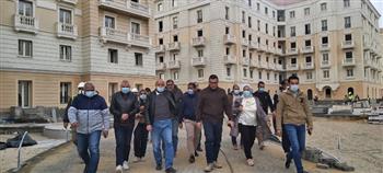 مسئولو "الإسكان" يجرون جولة تفقدية بمشروعات العاصمة الإدارية الجديدة