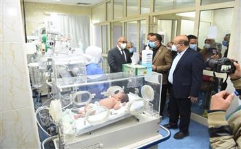 رئيس جامعة أسيوط يفتتح وحدتي العناية للأطفال حديثي الولادة وجراحة العظام