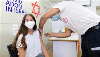 إسرائيل تعلن إعطاء جرعة رابعة من لقاح كورونا للعاملين في المجال الطبي والمسنين