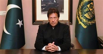 رئيس وزراء باكستان وبيل جيتس يبحثان التعاون لمكافحة وباء كورونا