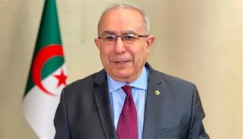 وزيرا الخارجية التونسي والجزائري يبحثان هاتفيا الملف الليبي والاستحقاقات العربية والإفريقية المقبلة