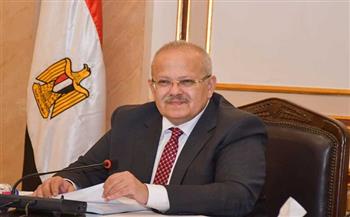 رئيس جامعة القاهرة يهنئ وزير الداخلية بعيد الشرطة