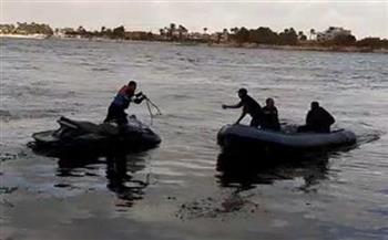 الإنقاذ النهري يكثف جهوده لانتشال جثة سيدة من مياه النيل بدمياط