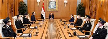 الرئيس السيسي يجتمع مع أعضاء المجلس الأعلى للشرطة 