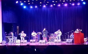 فرقة هوس تشعل حفل توزيع جوائز أحمد فؤاد نجم بأغاني من أشعاره (صور)