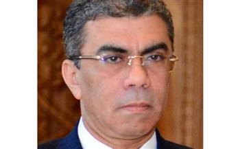 وزيرة الثقافة تنعي الكاتب الصحفي ياسر رزق 