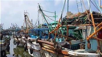 إغلاق ميناء الصيد البحري ببرج البرلس لليوم الرابع بكفر الشيخ