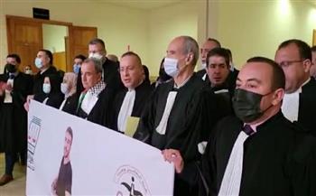 أمين «المحامين العرب» يشارك فى وقفة للمطالبة بالإفراج عن الأسير  ناصر أبو حميد