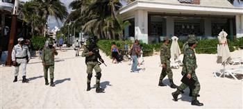 مقتل «مدير حانة» بأحد شواطئ المكسيك.. والشرطة تلاحق الجناة بـ«الهليكوبتر»