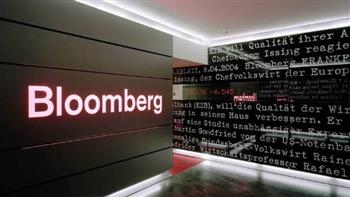 "بلومبرج" : إدارة بايدن تبحث مع البنوك الأمريكية آثار العقوبات المحتملة ضد روسيا