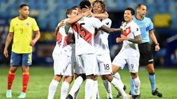 مهاجم وحيد لمنتخب بيرو أمام كولومبيا بتصفيات أمريكا الجنوبية