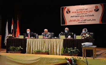 محافظ بورسعيد يشيد بالنقلات النوعية التي تشهدها الجامعة في مختلف قطاعاتها