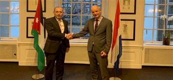 وزير الخارجية الأردني ونظيره الهولندي يبحثان تطورات الأوضاع على الساحتين الإقليمية والدولية