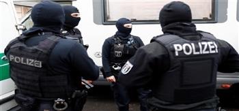 الشرطة الألمانية توقف مشتبهاً به في قتل شرطيَين
