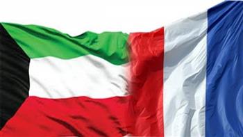 الكويت وفرنسا تستعرضان أوجه علاقات الصداقة الاستراتيجية