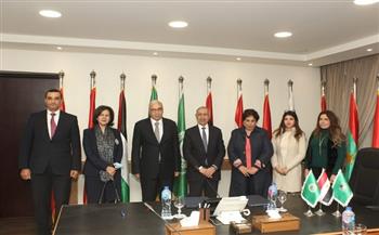 بروتوكول تعاون بين «الشرق الأوسط» و«الأكاديمية العربية للعلوم» في مجال التدريب