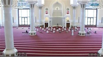 قطر تمنع غير المطعمين ضد كورونا من دخول المساجد
