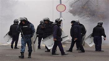 الاتحاد الأوروبي يدين أعمال العنف في كازاخستان ويدعو إلى حل سلمي