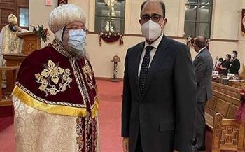 سفير مصر بكندا ينقل تهنئة الرئيس السيسي لآباء الكنيسة