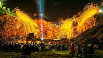 «الألعاب النارية للرجل الفقير»... طقوس الاحتفال بالسنة القمرية في الصين