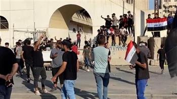 بدء توافد المتظاهرين إلى ساحة التحرير وسط بغداد لإحياء ذكرى "احتجاجات تشرين"