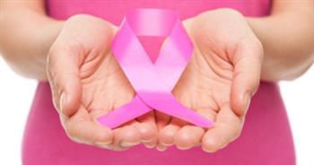 في شهر التوعية بسرطان الثدي.. الفحص يبدأ من سن العشرين 
