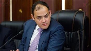 رئيس البرلمان يعلن خلو مقعد أحمد سمير بعد اختيارة وزيرا للصناعة