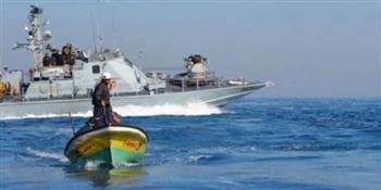بحرية الاحتلال تعتدي على الصيادين في بحر غزة 
