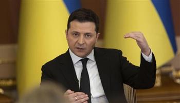 زيلينسكي يمدد العقوبات على شخصيات روسية وأوكرانية بارزة