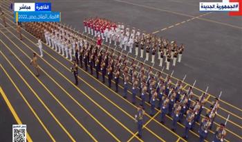 طلاب الكليات والمعاهد العسكرية يقدمون التحية الرسمية لـ الرئيس السيسي