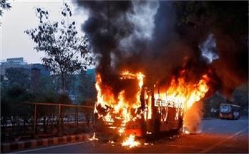 مصرع سبعة عشر شخصاً جراء حريق بحافلة جنوب باكستان