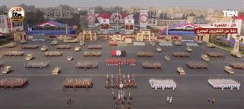 طلبة الكليات العسكرية يؤدون يمين الولاء أمام الرئيس السيسي  | فيديو