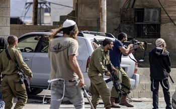 مستوطنون يطلقون الرصاص على منازل فلسطينيين في نابلس
