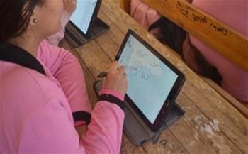 تعليم الغربية : تسليم أكثر من 30 ألف جهاز تابلت على طلاب الصف الأول الثانوى