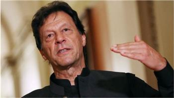باكستان: عمران خان يمنح حكومة شهباز شريف بضعة أيام للإعلان عن انتخابات مبكرة