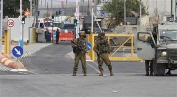 الاحتلال الإسرائيلي ينصب حاجزين عسكريين في محيط رام الله