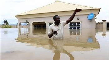 نيجيريا تسابق الزمن لتوصيل المساعدات لضحايا الفيضانات