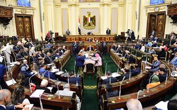 «النواب» يوافق مبدئيا على إعفاء سيارات المصريين بالخارج من الجمارك والضرائب