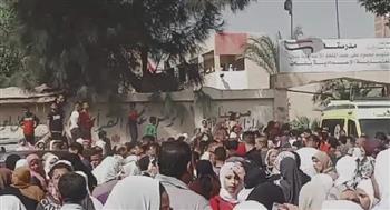 انهيار سور سلم مدرسة المعتمدية بكرداسة.. وإصابة 7 طالبات 