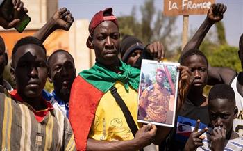 بوركينا فاسو تدعو لوقف أعمال العنف والتخريب المناهضة لفرنسا
