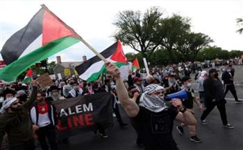 فرنسيون يرفضون استضافة فريق إسرائيلي على ملاعبهم احتجاجًا على جرائم الاحتلال