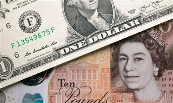 تراجع الجنيه الإسترليني أمام الدولار