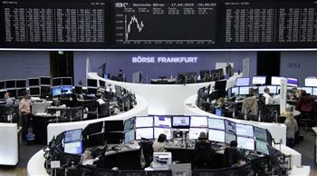 تراجع الأسهم الأوروبية وسط ترقب لرفع سعر الفائدة