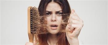6 عادات يومية تضر شعرك في الشتاء