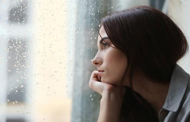 الفرق بين اكتئاب الشتاء وحالات الاكتئاب الأخرى