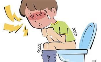 نزول دم مع البراز عند الأطفال معظمه لايقلق