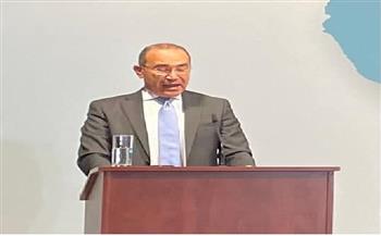 السفير المصري في برلين يؤكد أهمية تنفيذ التعهد الدولي بتوفير 100 مليار دولار سنوياً لتمويل المناخ
