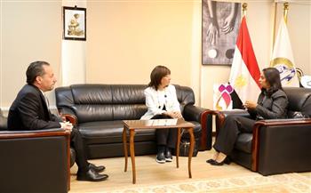 مايا مرسي تستقبل عضوة الكونجرس الأمريكي للتعرف على جهود مصر في مجال تمكين المرأة
