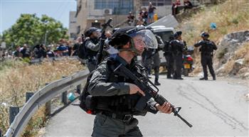 السلطات الإسرائيلية تجبر مواطنا فلسطينيا على هدم منزله في القدس