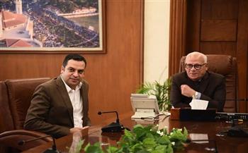 محافظ بورسعيد يتابع مستجدات مشروع إنشاء كوبري عند منفذ النصر  